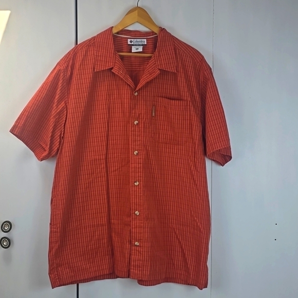 Columbia Mens Red/Orange Plaid Pocket button down Shirt Hiking camp Sz.XL - Picture 1 of 9